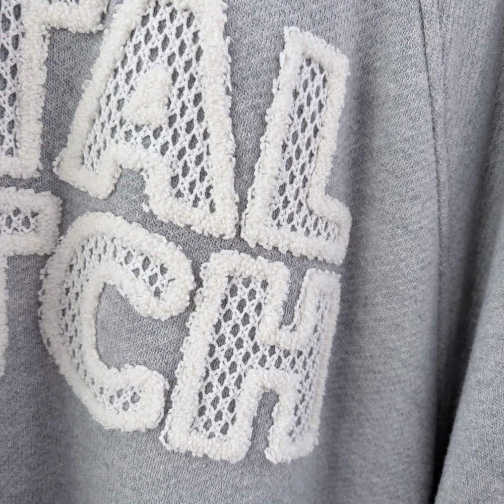 Aerie Light Gray Cozy Girl Sweatshirt - Picture 2 of 6